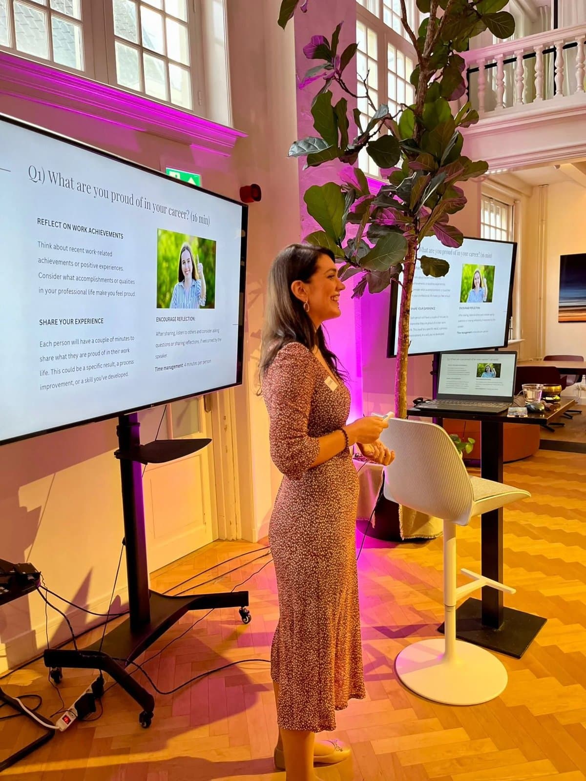 Isabel Fonseca facilitating a Women in Corporate Circles workshop